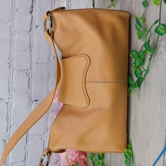 Tod"s Leather Buckle Bag - Picture 6 of 16